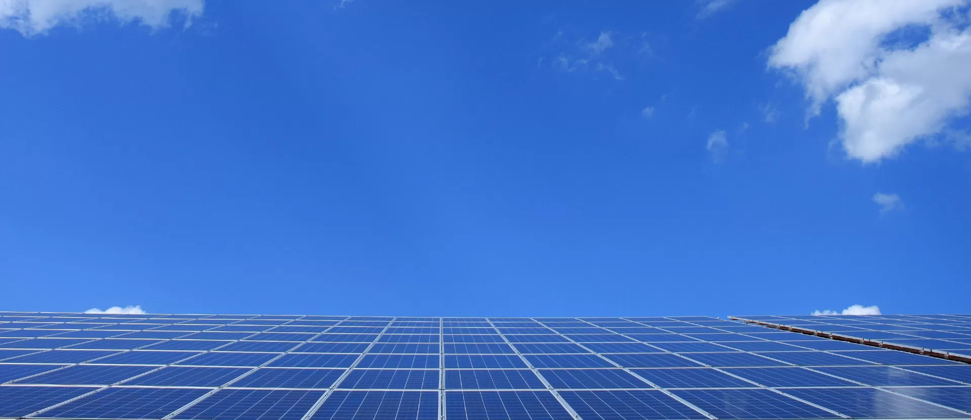 Contato para Soluções Personalizadas de Rastreamento Solar