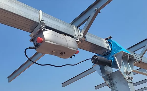 Como alcançar uma gestão eficiente de centrais fotovoltaicas através da Caixa de Comunicação de Rede Zeyang?